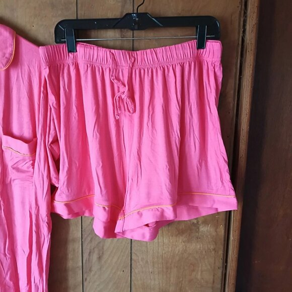 Discount Divas Women's Dark Pink PJ Set Top Shorts Pajama Set Size XL NWT - Picture 4 of 4